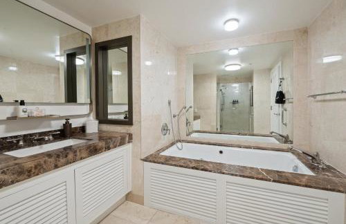 Beachfront Ritz-Carlton Luxury 1BR Residence - Foto 12