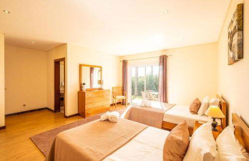 Villa Cordeiro - Heated Pool - Free wi-fi - Air Con - Foto 31