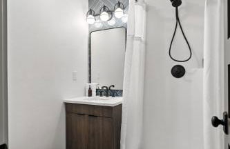 Kerns 6BR - New Spanish Style Group Stay - Photo 60