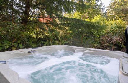 Walk to Beach Relax in Hot Tub Dine on the Deck LoLis Place by AvantStay - Foto 54