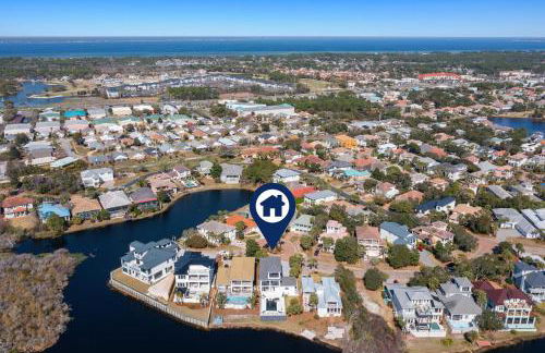 Water's Edge - Luxury Lakefront Beach House with Private Pool & Community Amenities - Foto 46