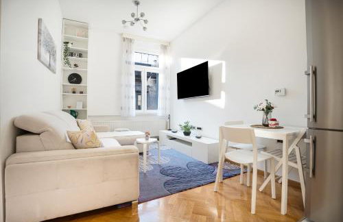 BlueDahlia Apartment - 4-min Walk to Main Station - Zagreb Donji grad - Photo 34
