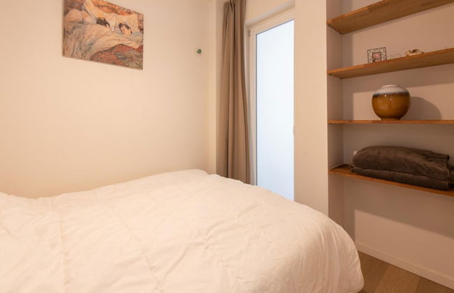 Beautiful Apartment With sea View - Photo 4