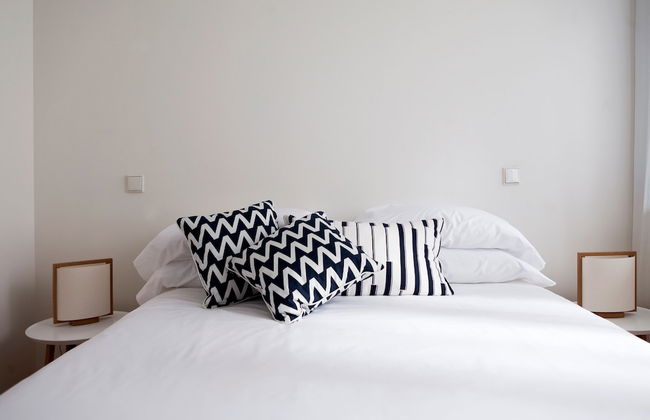 60 Balconies Art - Photo 15