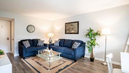 Luxury stay near Oakridge Mall for vacation/work - Foto 2