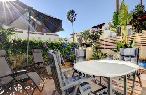 Luxury modern beachfront 3 bed gated community townhouse with pool, sun terrace, sea views close to all amenities - Photo 20