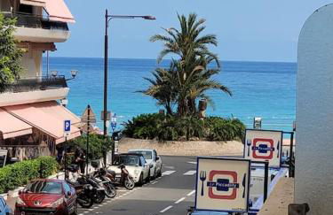 Studio entre plages et Monaco climatisé parking - Foto 1