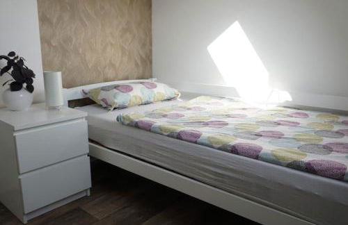 Gemütliche Wohnung mit großer Dachterrasse - Foto 11