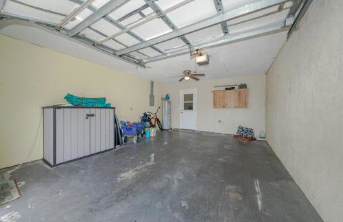 Flagler Avenue adjacent Dog Friendly Home with Garage! Stroll to the Beach! - Foto 21