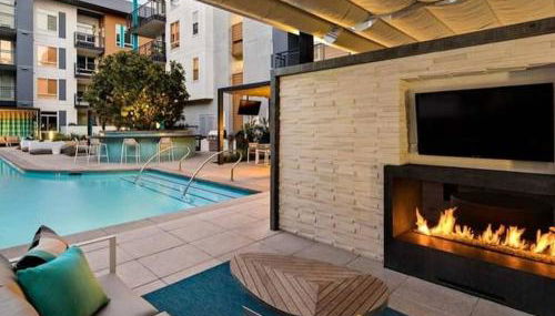 Snazzy 3BR Apt Hollywood with Pool & Spa - Foto 3