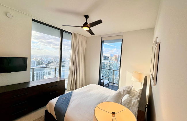 Sky-high Luxury in Downtown Miami - Photo 8