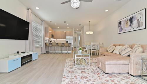 New Cozy & Spacious Townhouse near Disney - 4BR, 3FB, and Pool - Foto 4