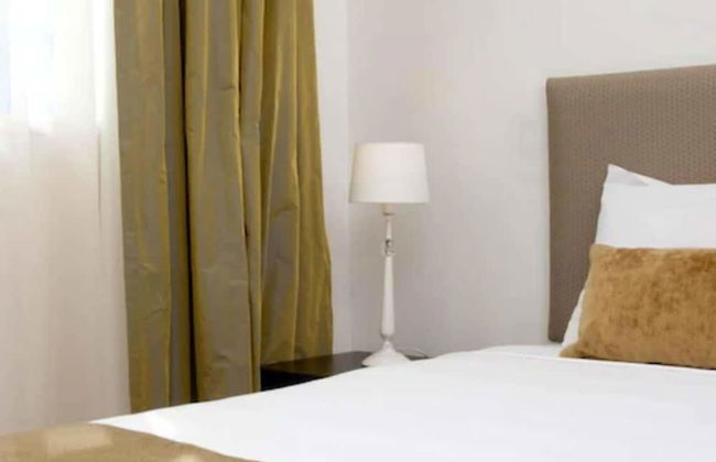 Quest on London - Photo 17