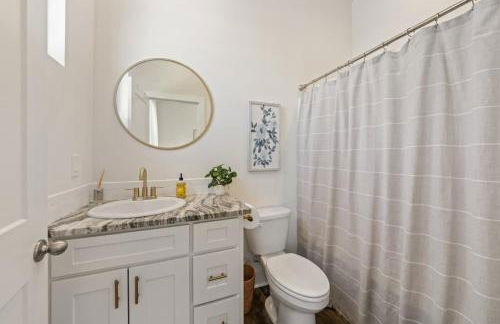 Modern King Bed Patio Central Lafayette - Foto 15