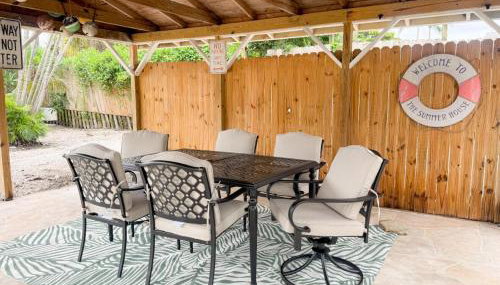 Tropical PoolHome Walk to Shops Near Beach - Foto 3