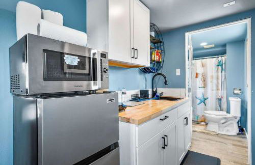 2nd Floor Studio #4 with Ocean View and Covered Deck - Foto 4