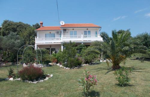 Apartments Makaus - Photo 3