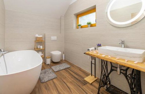 Amazing Home In Bukovac Perusicki With Sauna - Foto 8
