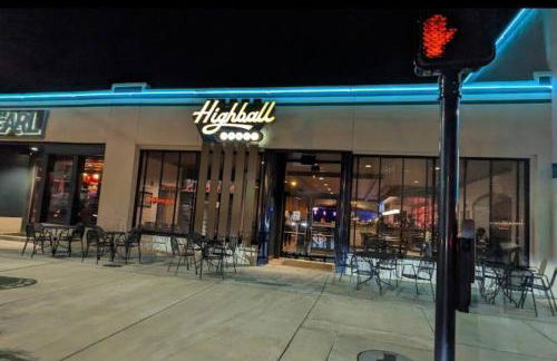 Short Walk to JSU Stadium, Hospitals, and Bars in Fondren - Foto 7