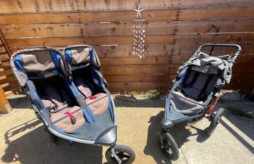 Sunlit Surf House 4BR Downtown Walk to beach - Foto 46