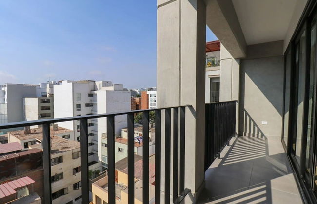 Awesome 2BR With Balcony in Miraflores - Photo 28