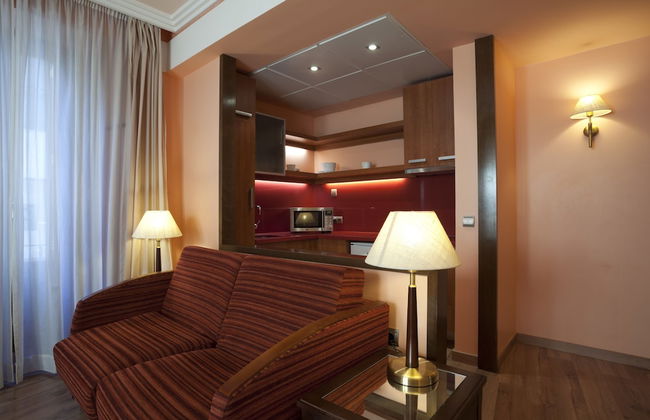 Suites Gran Via 44 Apartahotel - Foto 17