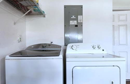 Lovely 4 Bed 3 Bath Pool Home with Spa-5330CVL home - Foto 23