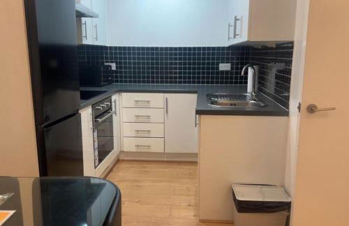 London 1 Bed Apartment close to Barking Station - Foto 5