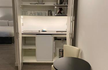 Axiom Park Hotel - Photo 20