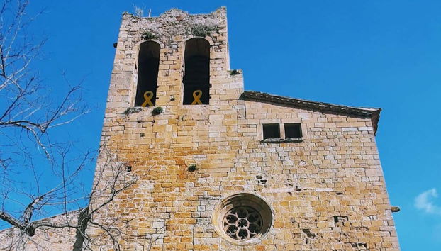 Free tour por Pals - Foto 3, Detalles de la fachada de la iglesia de San Pedro