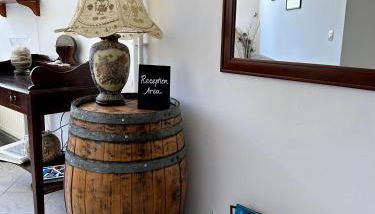 Pagonis Studios - Photo 5, Lobby or reception