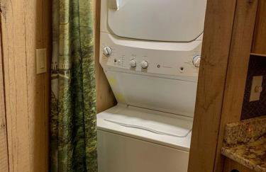 Unique Hobbit House Accommodation with a Private Hot Tub in Shenandoah, Virginia - Foto 6