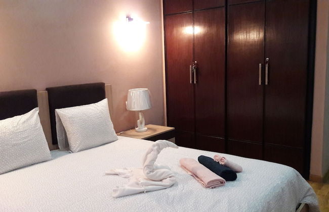 Apartment With Terrace - Photo 8