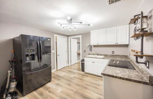 Lynx Lake Lux 6-BR HouseSleeps 22Hot TubGame Rm - Foto 91