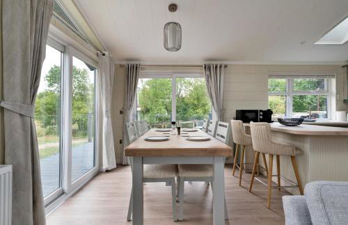 Finest Retreats - Cambridge Luxury Lodge - Foto 10