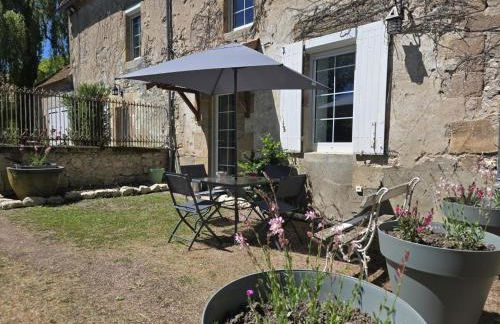 Gîte de Charme à Souvigny : Histoire, Nature & Sérénité - FR-1-489-581 - Foto 1