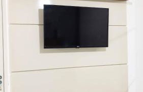 Apto Centro Ubatuba com Varanda Gourmet, Suíte, Piscina e Garagem Privativa Coberta - Foto 7