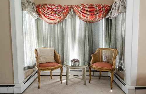 Historic Home near Stony Brook Village & Beach - Foto 52