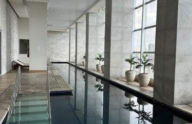 Studio moderno com vista incrível e garagem - Foto 14