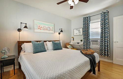 Steps to Beach & Downtown! Cozy Beach Bungalow #1 - Foto 13