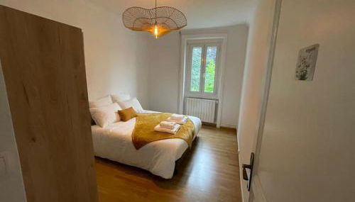 Qouei Eichi la maison fleurie PISCINE Campagne - Foto 4, towels, wardrobe