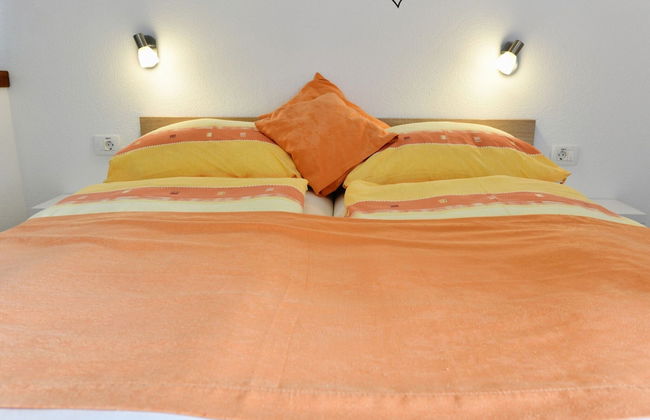 Boutique Apartment in Selište Drežnićko with Garden - Foto 2