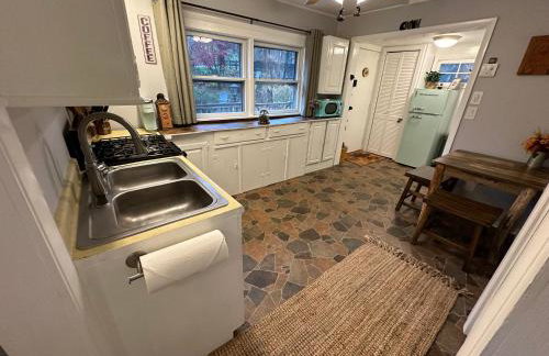 Escape to a Streamside Cabin in the Lower Catskills - Foto 12