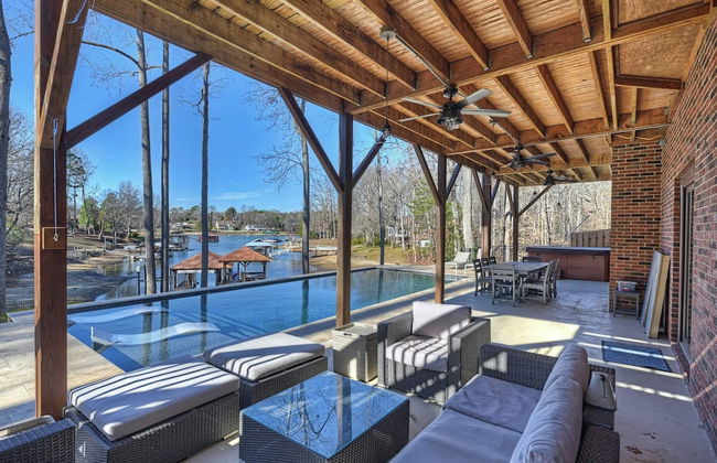 Winding Down by Avantstay Sleeps 20 + Dock, View - Photo 54