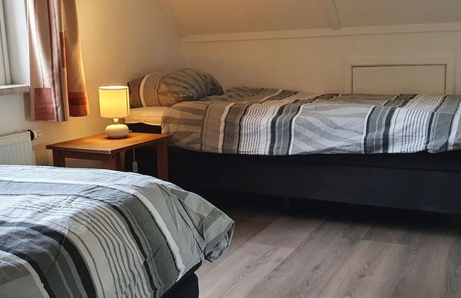 Nice Holiday Home with Sauna & Hot Tub near Wadden Sea - Foto 3