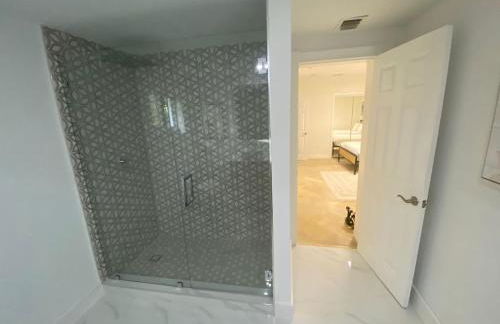 Entire home in Biscayne Park, Florida - Foto 22