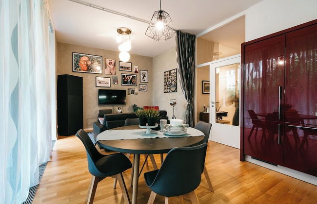 YoHome - Luxury Downtown Apartment - Photo 56