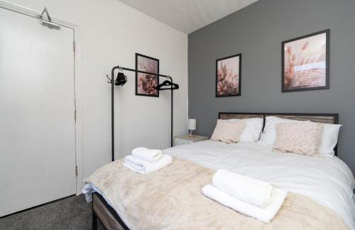 Open Mind Property - Hot Tub, 7 Beds & Free Parking - Foto 39