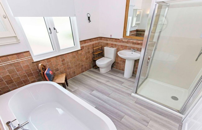 Bag-end House 7 Bedrooms, Sleeps 14, Hot Tub - Foto 40