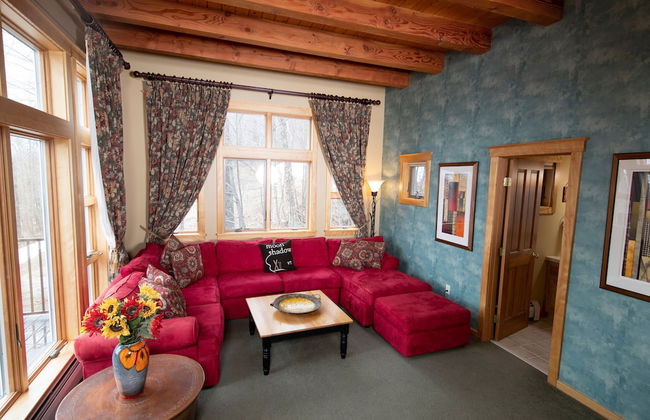 Luxury 6br Solitude Ge- Indoor Bball Court, Private Tub 6 Bedroom Home by RedAwning - Foto 17